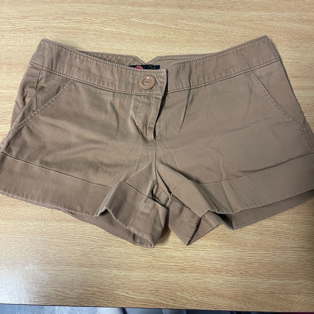 Brown buddy shorts